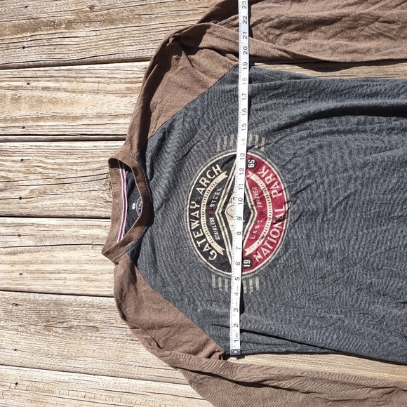 Gateway Arch National Park Adult Small Long Sleeve Tee Shirt - Picture 4 of 6